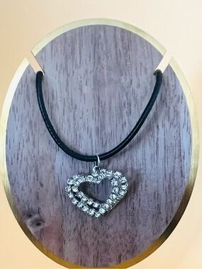 Paved rhinestones Heart pendant plus a free leather cord necklace silver tone